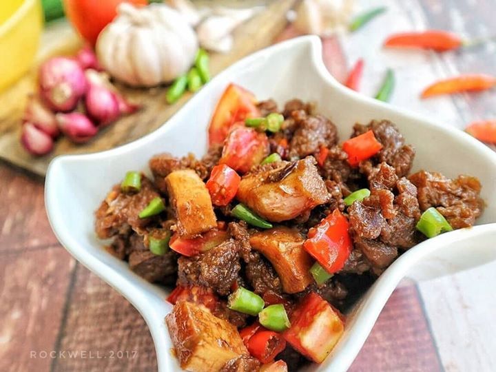 Daging Sapi tulang muda asem manis  …